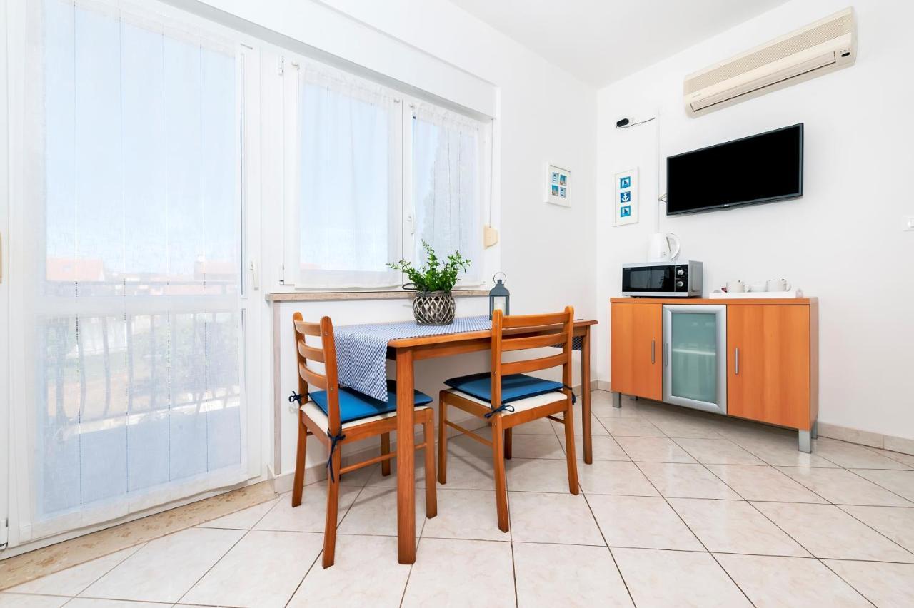 Banko Apartments 로비니 외부 사진