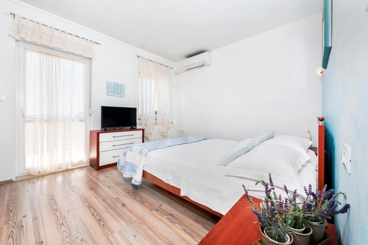 Banko Apartments 로비니 외부 사진